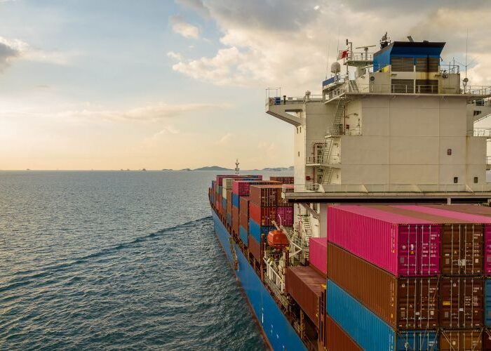 Top 10 Shipping Companies in Dubai