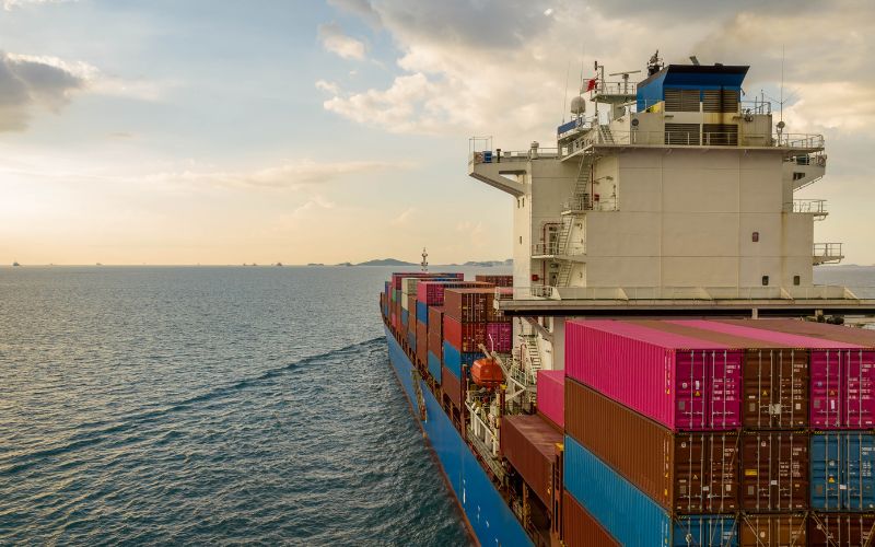 Top 10 Shipping Companies in Dubai