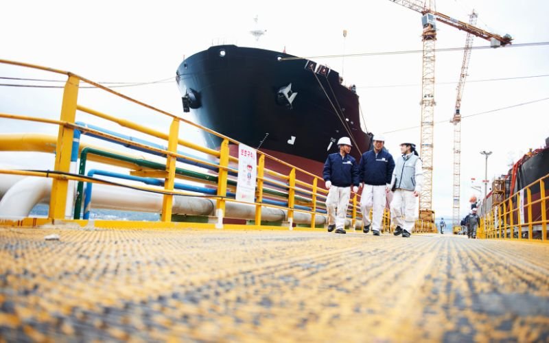 Dubai Marine Bunkering Services